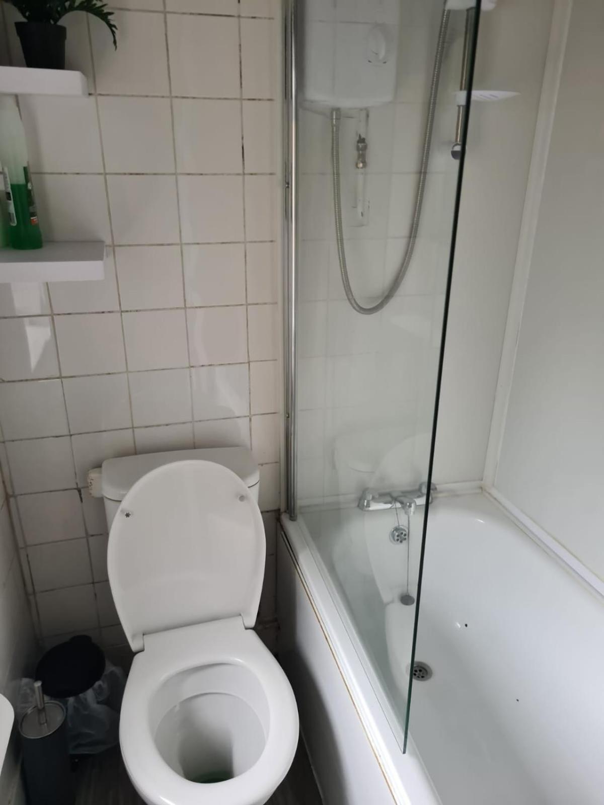 Stylish 2 Bed Apt - Harry Potter/ Leavesden Studios/Watford/Hemel Hempstead - Families/Professionals & Contractors Welcome - Serviced Accomodation Sarratt Extérieur photo