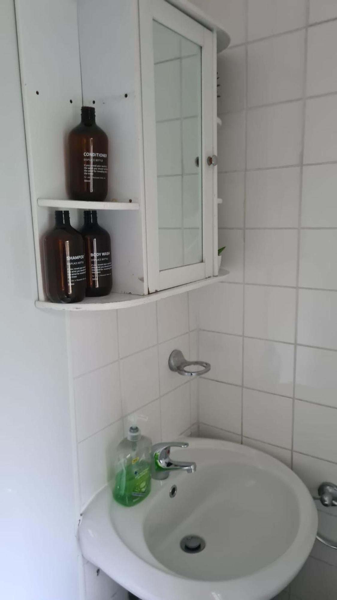 Stylish 2 Bed Apt - Harry Potter/ Leavesden Studios/Watford/Hemel Hempstead - Families/Professionals & Contractors Welcome - Serviced Accomodation Sarratt Extérieur photo