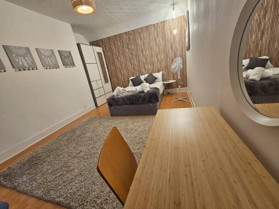 Stylish 2 Bed Apt - Harry Potter/ Leavesden Studios/Watford/Hemel Hempstead - Families/Professionals & Contractors Welcome - Serviced Accomodation Sarratt Extérieur photo